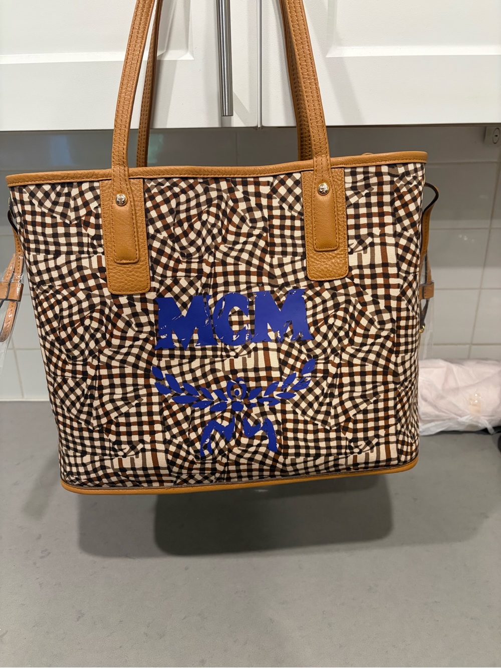 ✨ BRAND NEW MCM Large Liz Reversible Shopper Tote - Cognac + Pouch